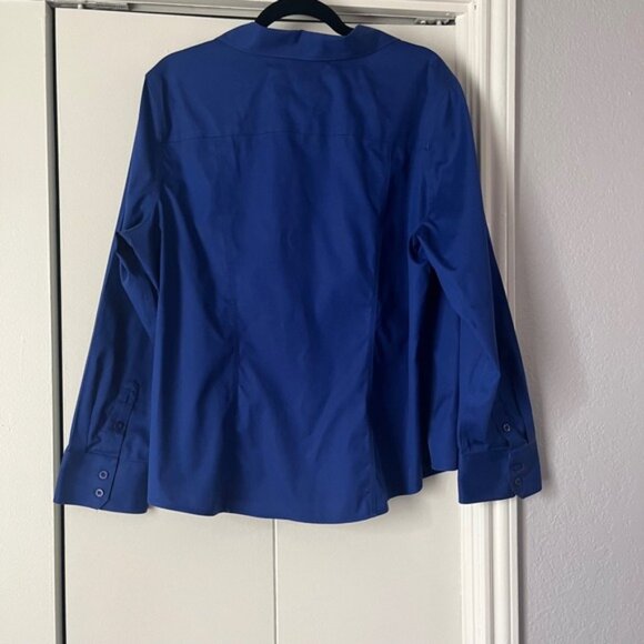 Chico's No Iron Button Down Shirt Cobalt Blue Long Sleeve Career Size 3 - Picture 2 of 4